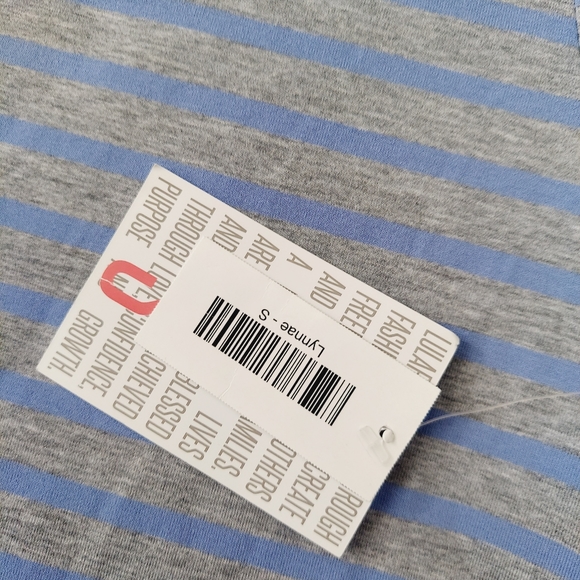 NWT LulaRoe Lynnae Gray Blue Striped Tunic Top Long Sleeve S - Picture 5 of 7